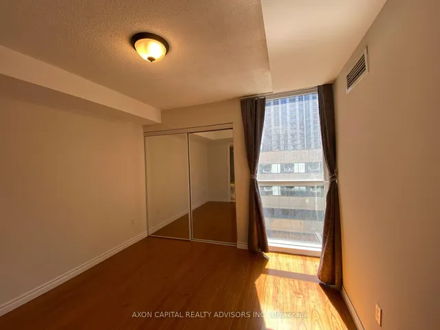 Additional image 17 of 801 Bay St Unit 902