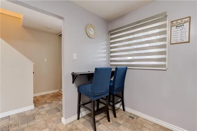 Additional image 7 of 1190 Upper Ottawa St Unit 43