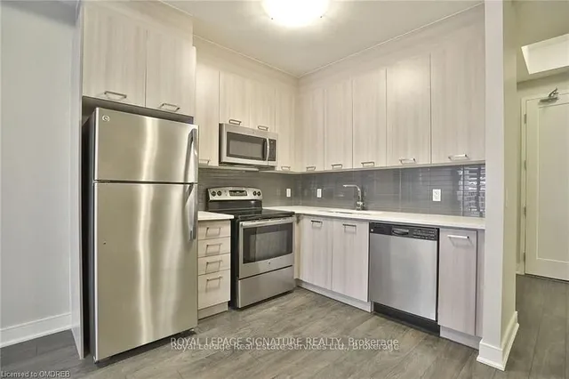 Additional image 9 of 150 Main St Unit 614