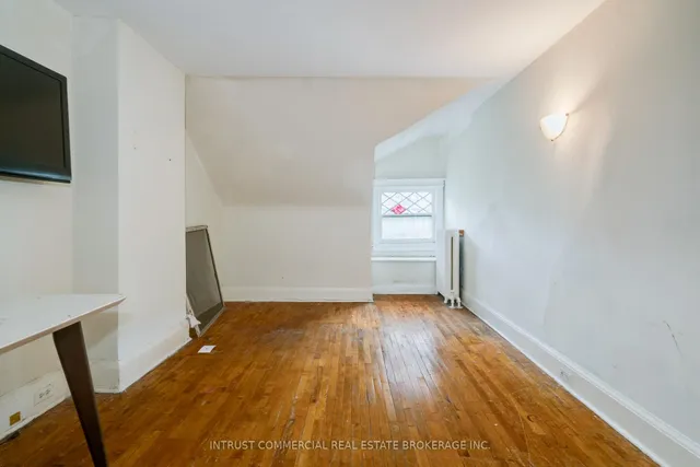 Additional image 24 of 382 Spadina Rd