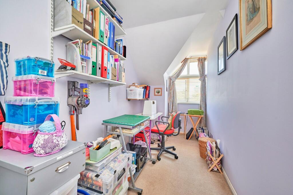 Additional image 10 of Dexter Close, St. Albans, Hertfordshire, AL1