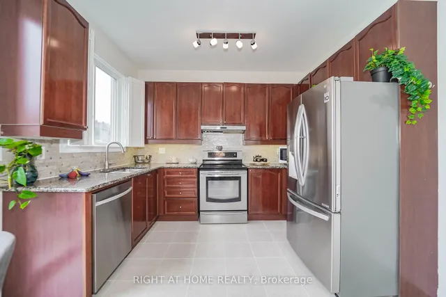 Additional image 18 of 180 Raponi Circ