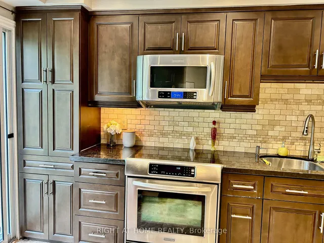 Additional image 12 of 32 Heathcliffe Sq