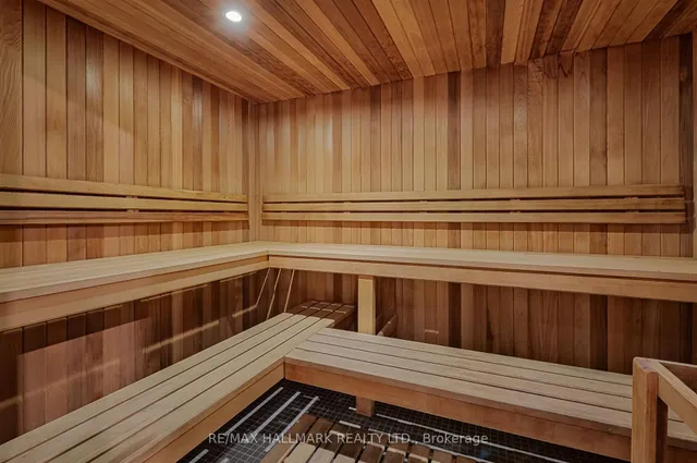 Additional image 12 of 1048 Broadview Ave Unit 302