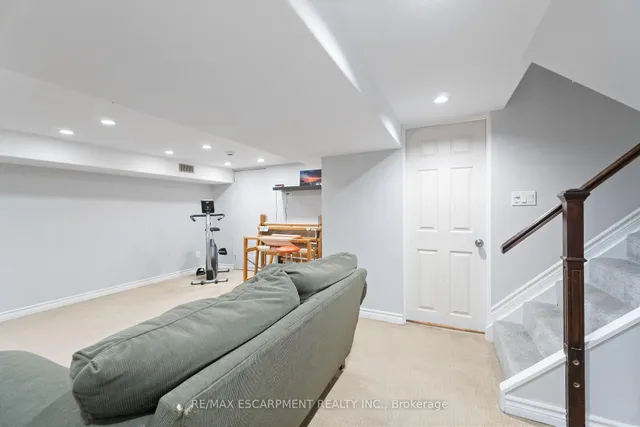 Additional image 24 of 197 East 12th St