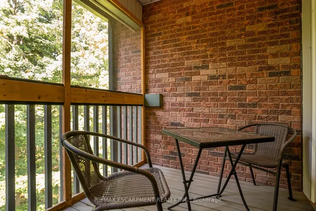 Additional image 26 of 1560 Kerns Rd Unit 5