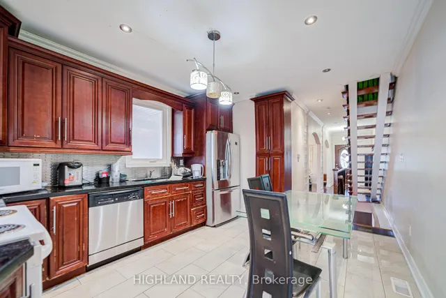 Additional image 5 of 123 Russett Ave