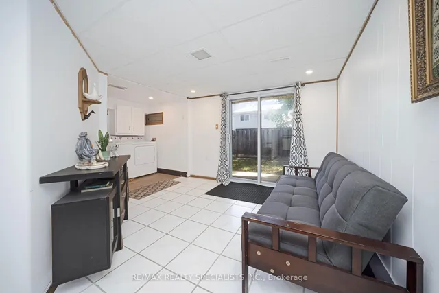 Additional image 39 of 28 Lincoln Crt