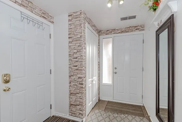 Additional image 37 of 12 Eden Park Dr Unit 12