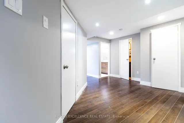 Additional image 32 of 40 Monaco Crt