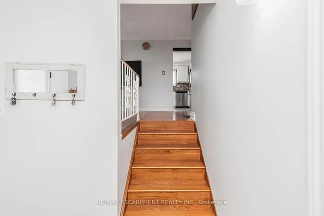 Additional image 6 of 102 Quaker Cres