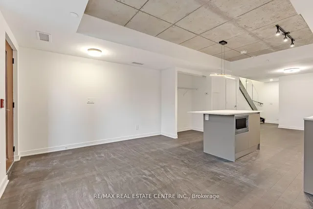 Additional image 9 of 7 Watkinson Ave