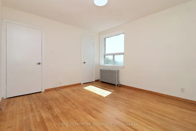 Additional image 18 of 2697 Lake Shore Blvd Unit 21