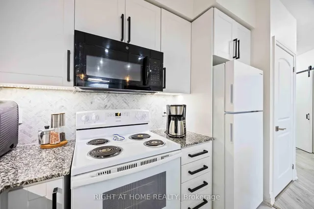 Additional image 32 of 1060 Sheppard Ave Unit 1521