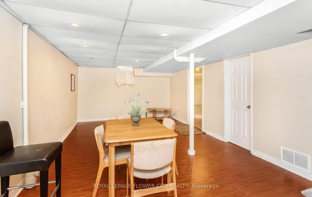 Additional image 37 of 41 Chipstead Ave