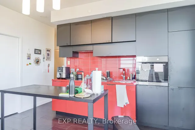 Additional image 10 of 8 Eglinton Ave Unit 5505