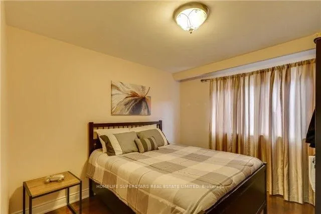 Additional image 9 of 1413 Safeway Cres