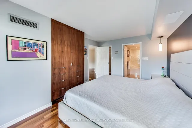 Additional image 12 of 10 Yonge St Unit 2701