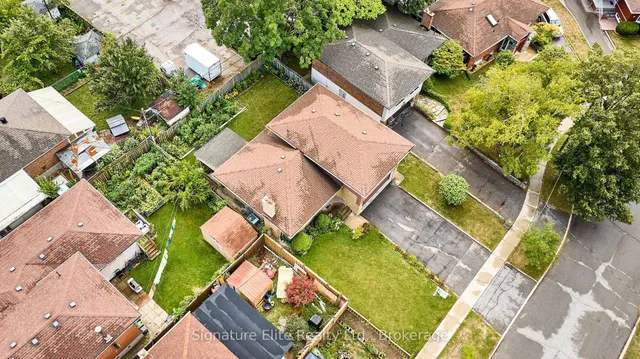 Additional image 37 of 4 Cora Cres