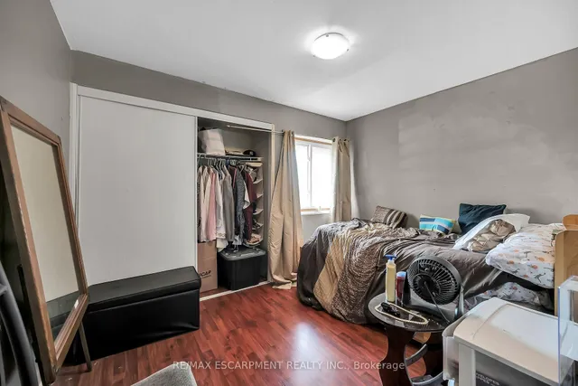 Additional image 17 of 25 Redbury St Unit 18