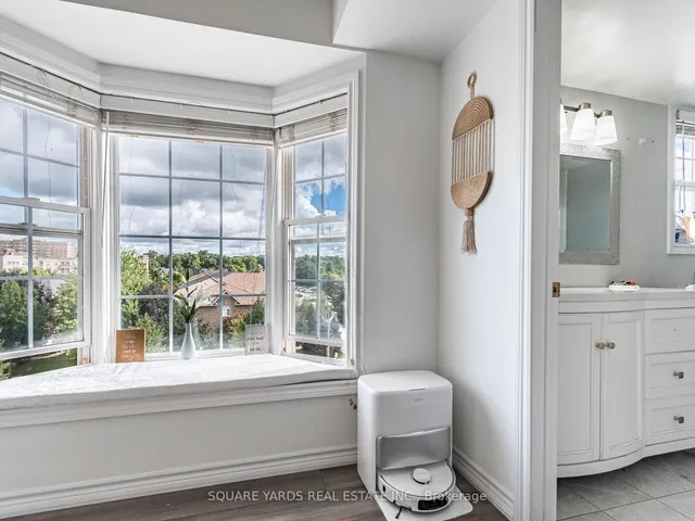 Additional image 38 of 4015 Kilmer Dr Unit 402