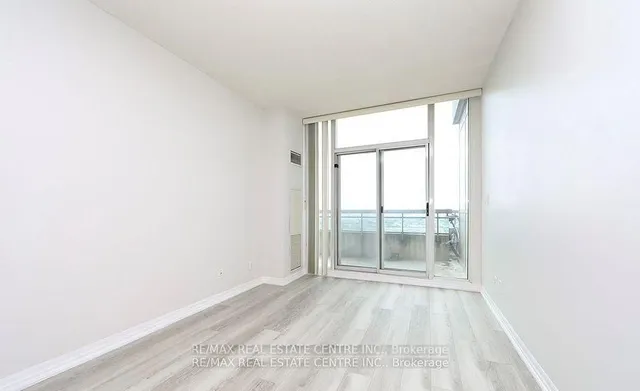 Additional image 12 of 1359 Rathburn Rd Unit 1901