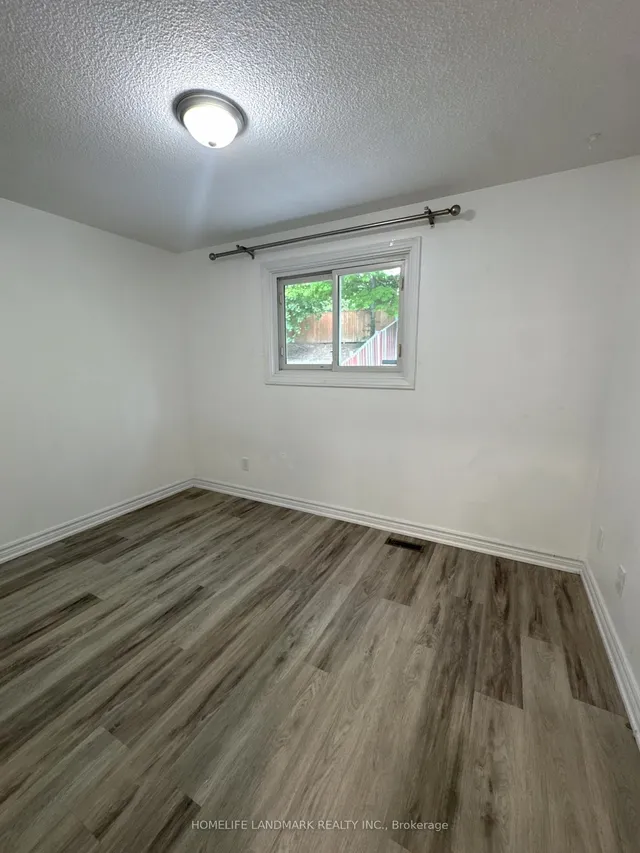 Additional image 13 of 104 Loganberry Cres