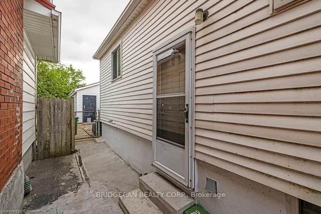 Additional image 4 of 201 East 23rd St