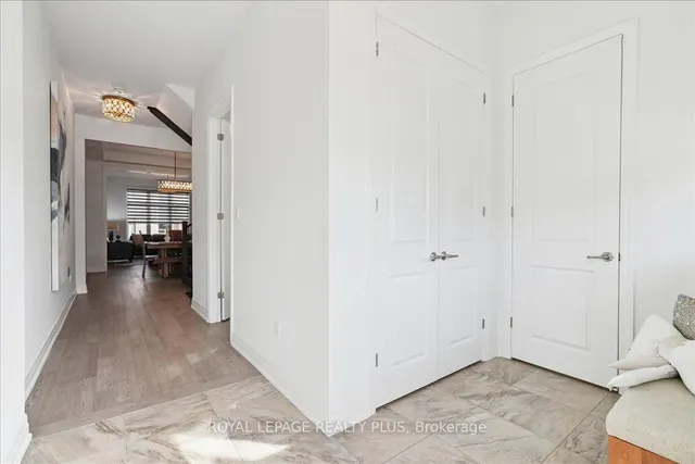 Additional image 10 of 1416 Lakeport Cres