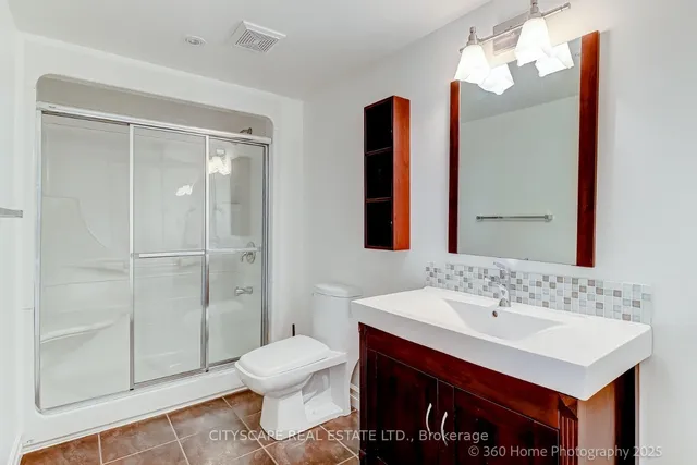 Additional image 30 of 4 Hellyer Ave