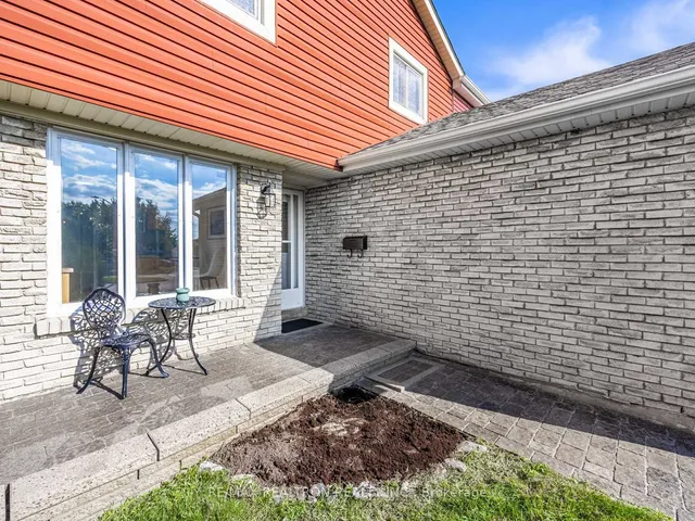 Additional image 3 of 32 Thatcher Crt