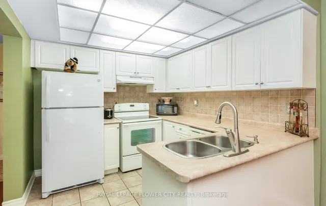 Additional image 19 of 41 Chipstead Ave