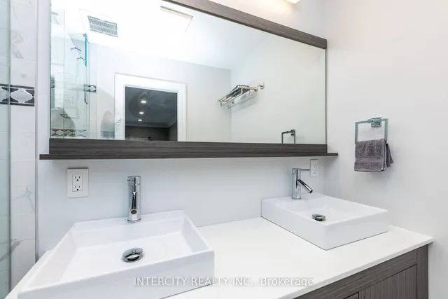 Additional image 32 of 19 Marowyne Dr