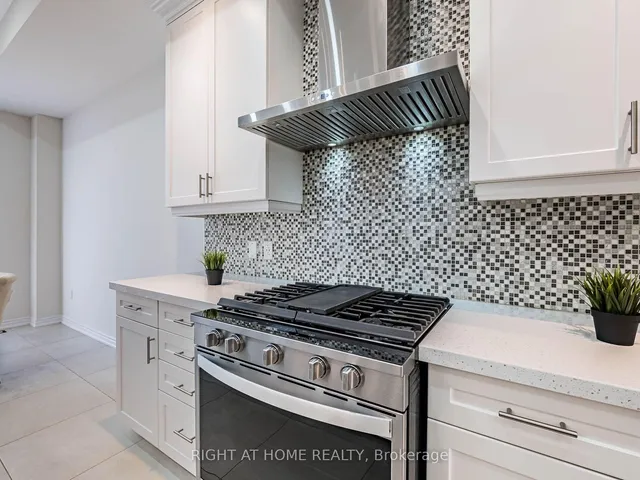 Additional image 14 of 16 Charing Cross Gate