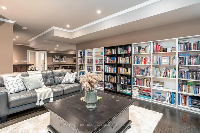 Additional image 34 of 253 Rossmore Blvd