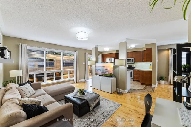 Additional image 8 of 1113 Riddell Cres