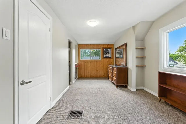 Additional image 27 of 172 Adair Ave