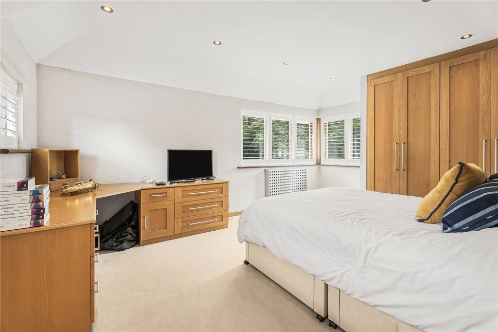 Additional image 15 of Park Street Lane, Park Street, St. Albans, Hertfordshire, AL2