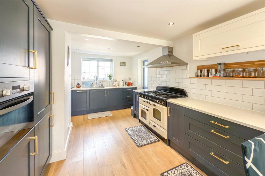 Additional image 4 of Slimmons Drive, St. Albans, Hertfordshire, AL4