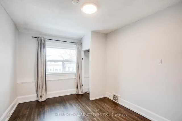 Additional image 29 of 109 Monarch Park Ave