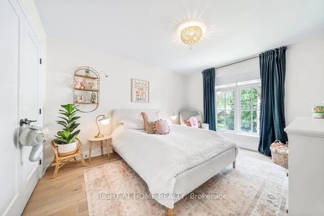 Additional image 23 of 89 Lloyminn Ave