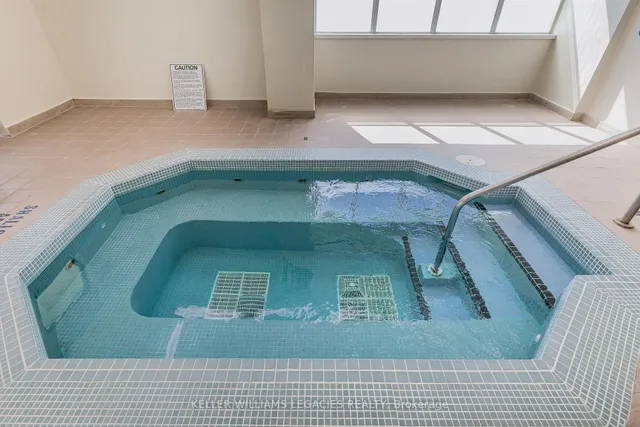 Additional image 31 of 10 Markbrook Lane Unit 1603