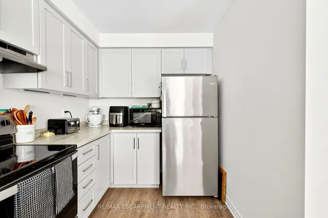 Additional image 17 of 27 Dryden Lane