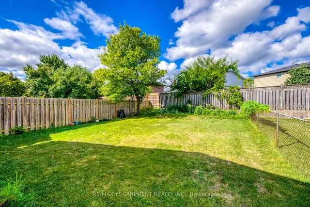Additional image 41 of 2309 Malcolm Cres