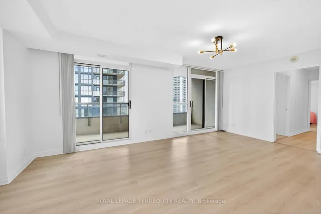 Additional image 16 of 23 Hollywood Ave Unit 2610