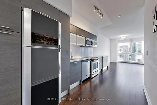 Additional image 18 of 386 Yonge St Unit 4801