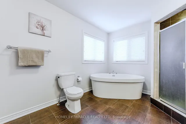 Additional image 24 of 122 Bonnie Braes Dr