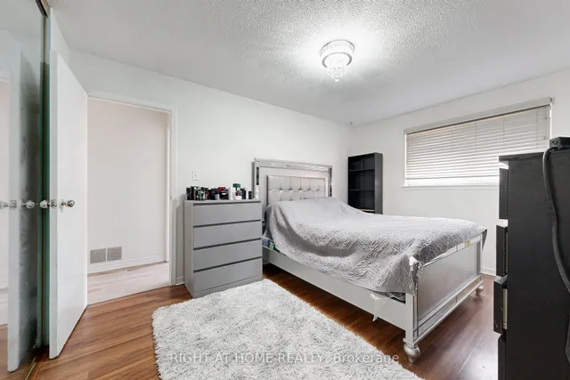 Additional image 28 of 83 Guildford Cres Unit 83