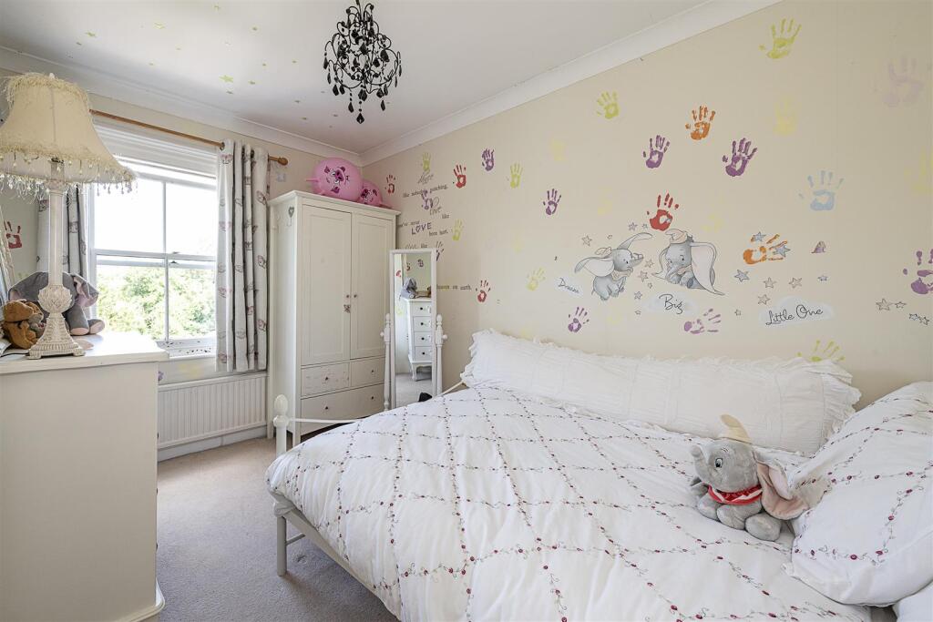Additional image 6 of Willoughby Road, Harpenden