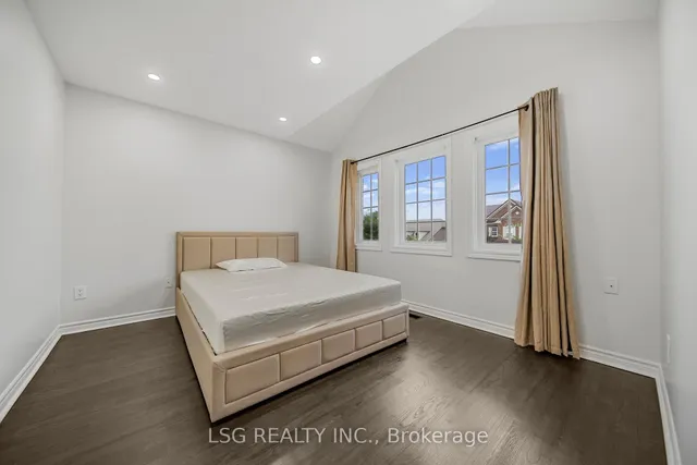 Additional image 29 of 54 Richgrove Dr